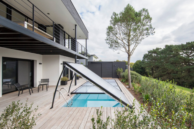 Abris de piscine plats