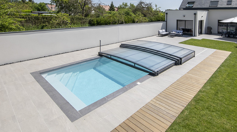 Abri de piscine