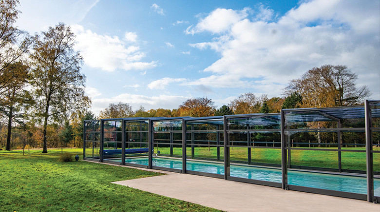 Abri de piscine haut indépendant