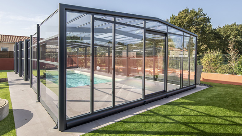 Abri de piscine haut indépendant