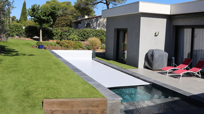 Volet de piscine
