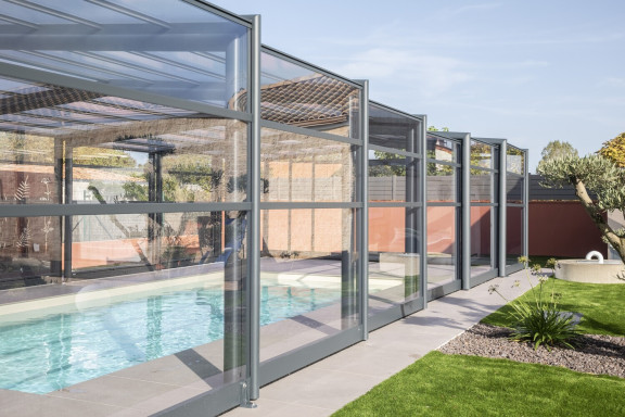 Abris de piscine hauts