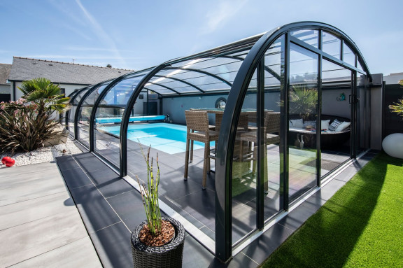 Abris de piscine hauts