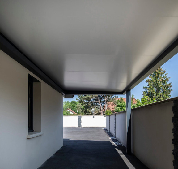 carport escape