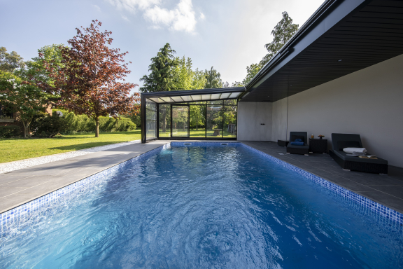 Abri de piscine haut