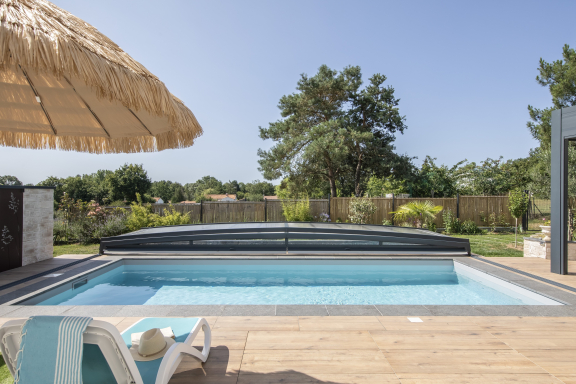 Abri de piscine télescopique