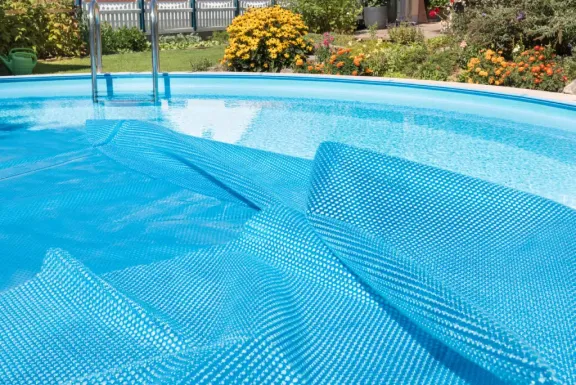 Bache  piscine