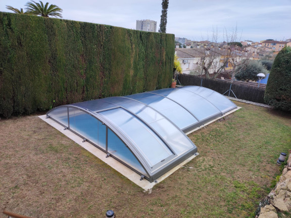 abris de piscine bas coulissant
