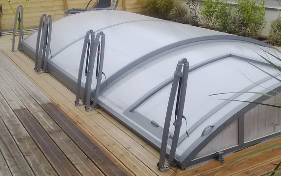 abris de piscine bas coulissant
