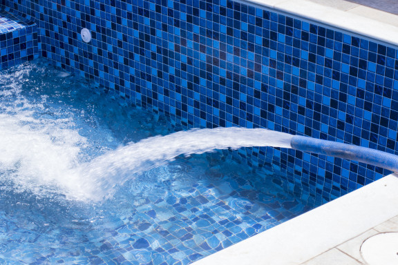 Remplissage eau piscine