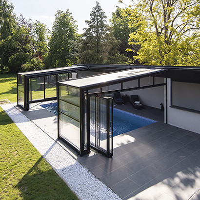 Abri de piscine haut angulaire 