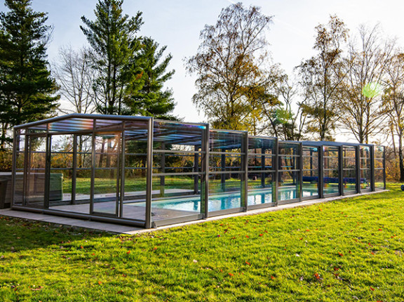 Abri de piscine haut indépendant