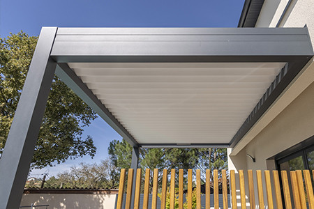 Pergola à lames orientables