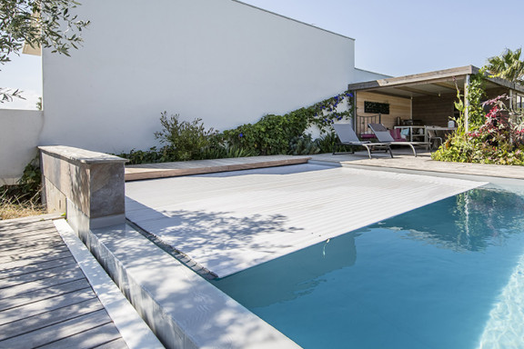 Volet de piscine immergé