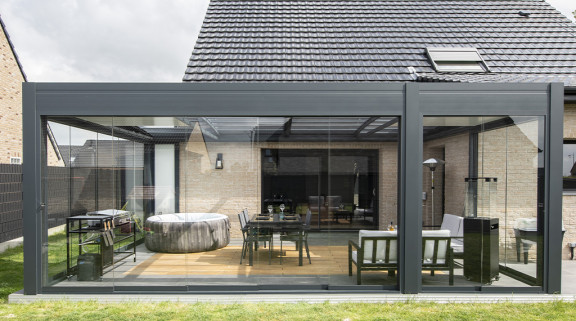 Pergola à toiture ouvrante