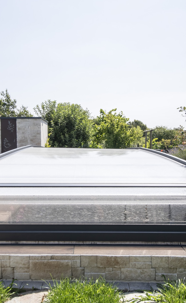Abri de piscine télescopique