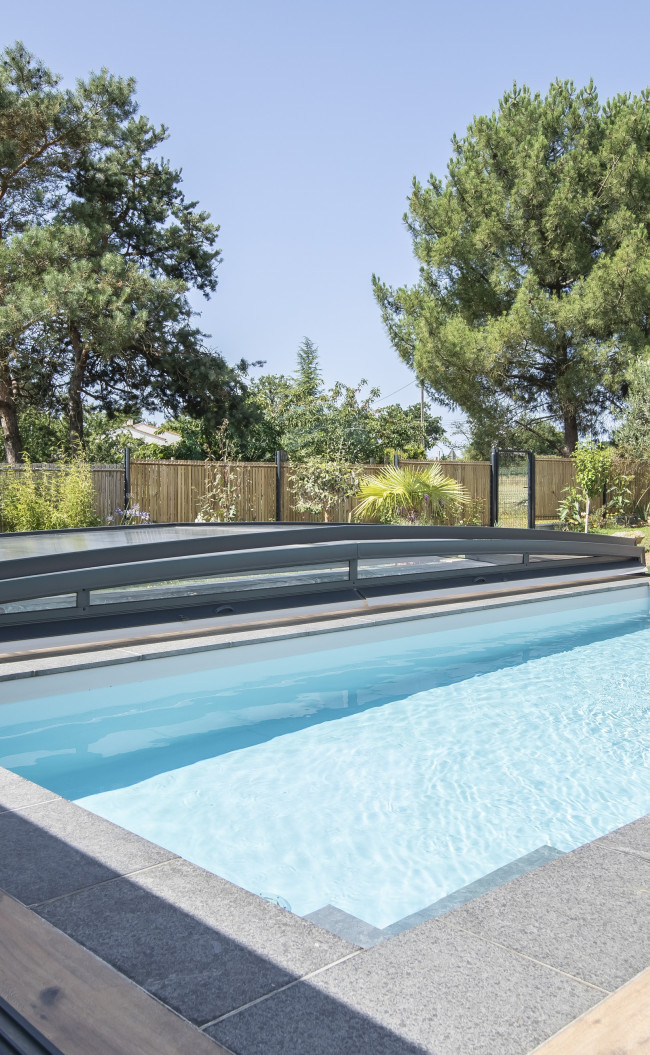 Abri de piscine télescopique