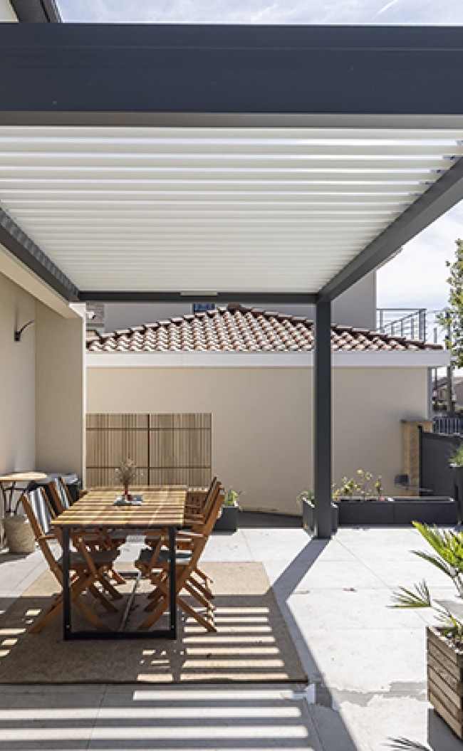 Pergola à lames orientables