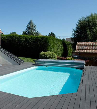 Abri de piscine plat