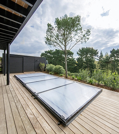 Abri de piscine plat