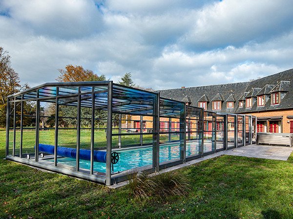 Abri de piscine haut indépendant
