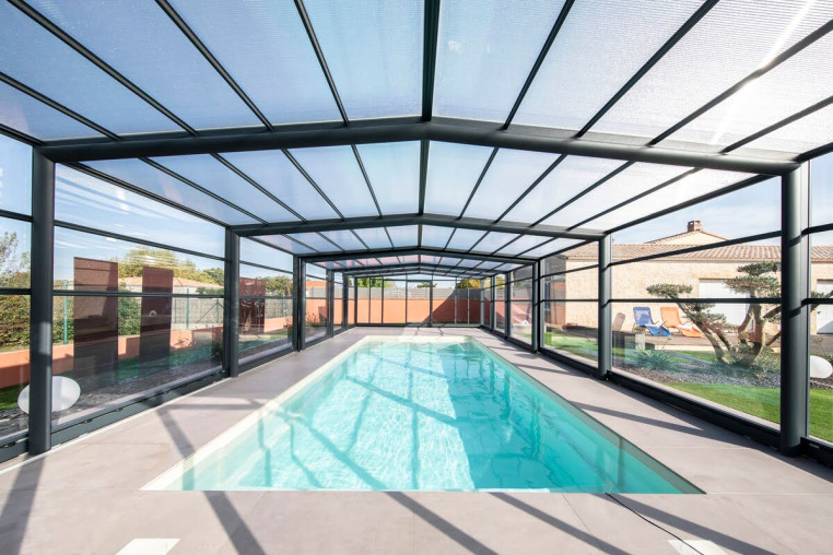 Abris de piscine hauts