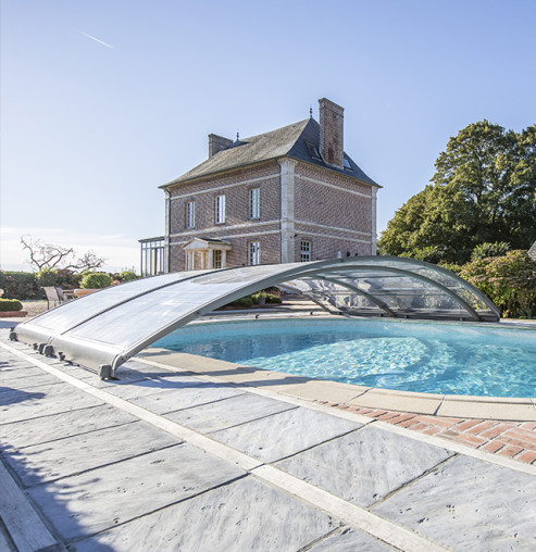 Abri de piscine bas coulissant